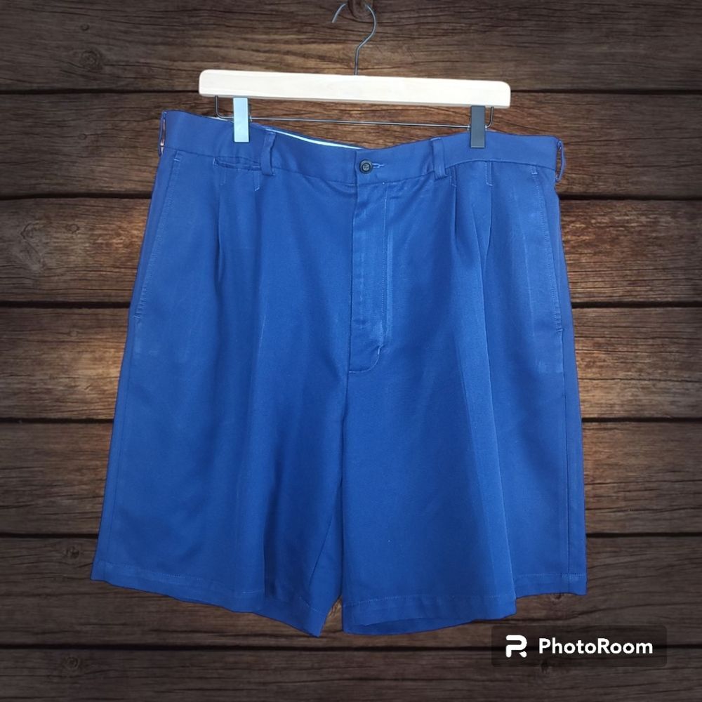 PGA Tour Golf Shorts Size 40